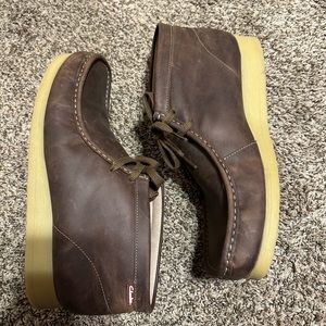 Men Clark’s size 12
